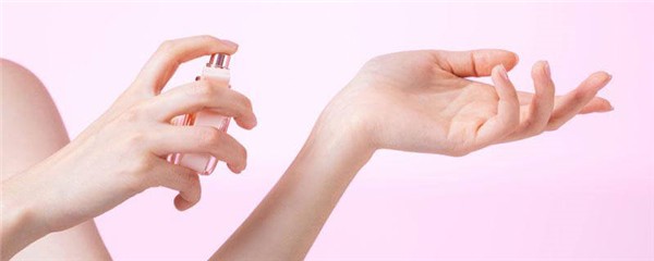 定妆喷雾能带上飞机吗，定妆喷雾能托运吗飞机 护肤 第1张