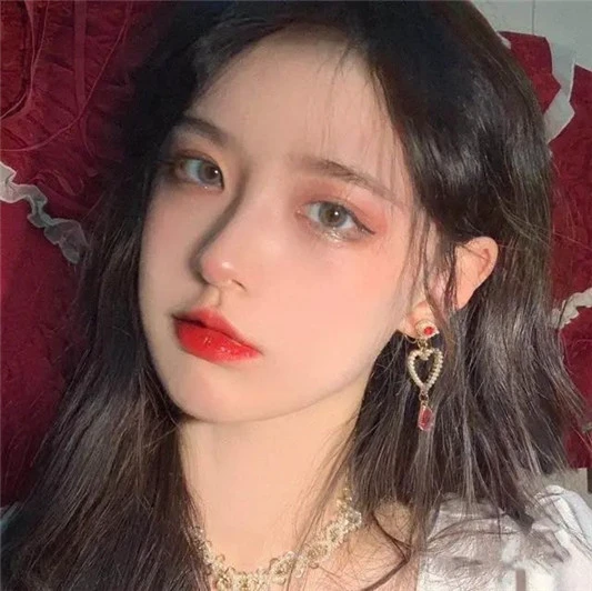 平价但不平庸的口红，完美日记小细跟01又纯又欲，04复古显白 口红 第2张