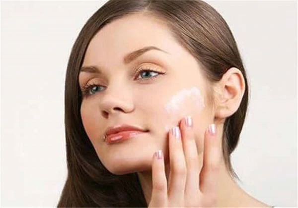 吃辣椒长痘痘怎么消除，吃辣椒长痘痘不用怕，这样祛痘再辣也敢吃！ 护肤 第2张