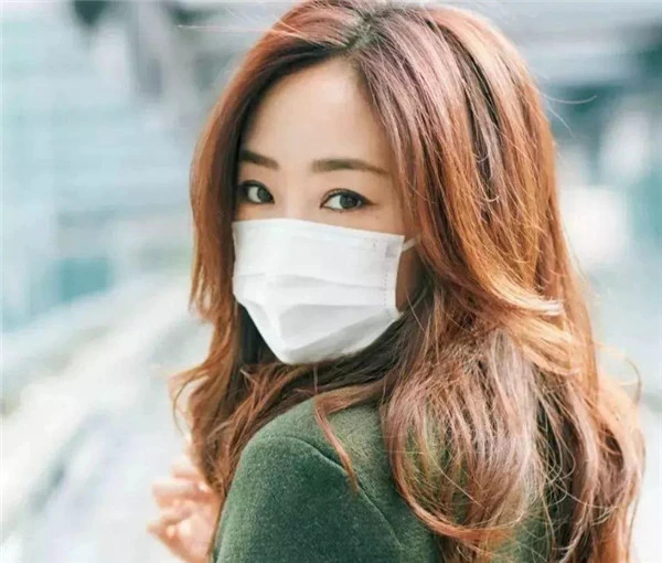 戴口罩怎么防止蹭掉妆 掉妆 戴口罩 美妆 第2张