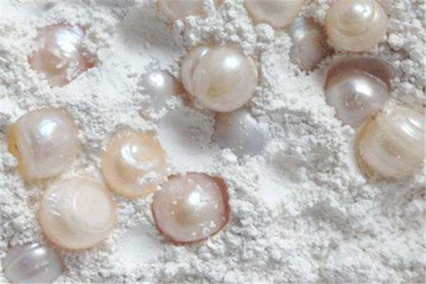 珍珠粉真的有美白的效果吗,还能够有效保护眼睛 美白 保护眼睛 第3张 珍珠粉真的有美白的效果吗,还能够有效保护眼睛 美白 保护眼睛 第3张