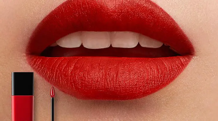 嘴唇又大又厚怎么涂口红，厚嘴唇涂唇釉方法 口红 嘴唇又大又厚 嘴唇又大又厚怎么涂口红 美妆 第3张