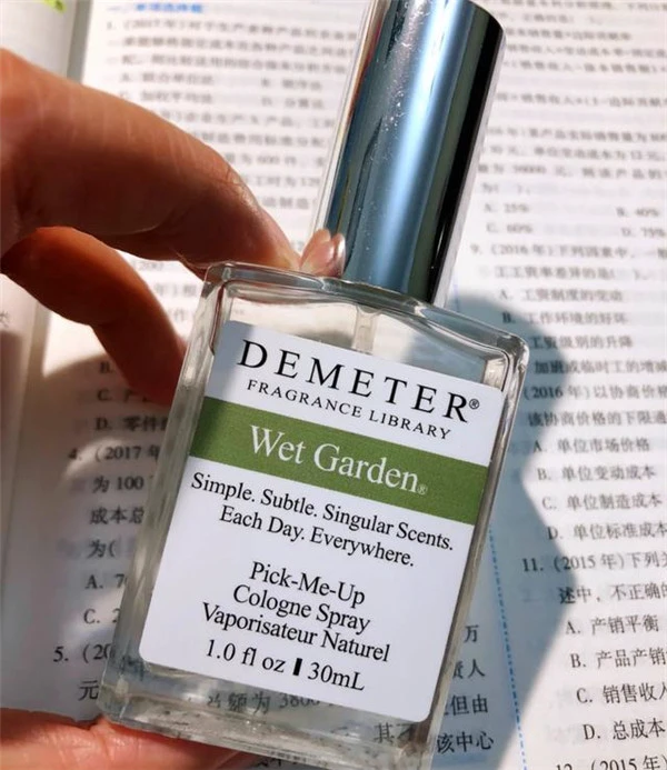 「斩男香」给人一种迷惑，「处女香」闻起来才少女 “斩男香” 处女香” 第6张