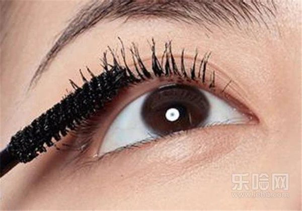 怎么画眉毛显年轻，5步骤打造减龄眉 护肤 第5张