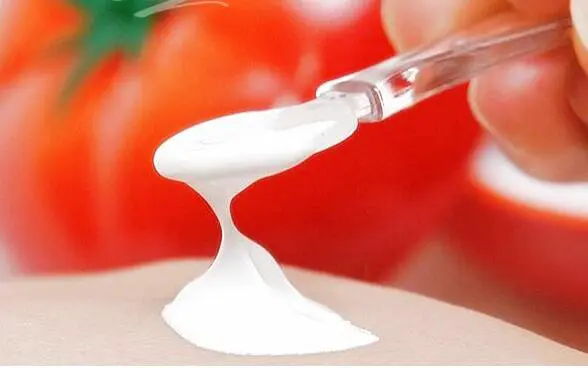 西红柿怎么做面膜，番茄DIY面膜配方教程图片 面膜 西红柿番茄DIY做面膜 西红柿番茄DIY做面膜方法步骤教程 护肤 第3张