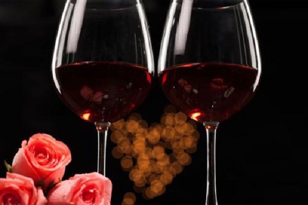 如何自制红酒面膜,红酒泡压缩面膜你知道吗 面膜 第1张 如何自制红酒面膜,红酒泡压缩面膜你知道吗 面膜 第1张