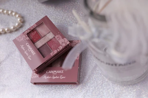 CANMAKE五色眼影盘，打造迷人「电眼口罩妆」 眼影 五色眼影盘 美妆 第6张