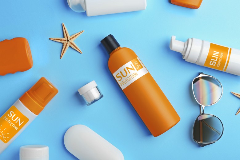 化了妆忘记擦防晒霜怎么办，事后补妆实用方法 化妆 化了妆怎么补涂防晒霜 化了妆怎么补涂防晒霜方法步骤 美妆 第1张