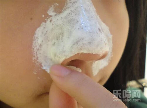 黑头多不理它会怎么样 护肤 第3张