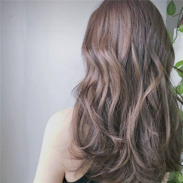 茶棕色发色尽显清纯自然，茶棕色低调又不失质感 发色 茶棕色 第23张