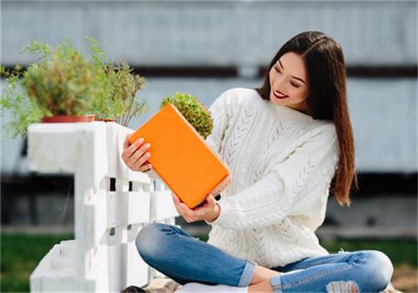 防晒霜可以用粉扑吗，用防晒霜要卸妆吗 护肤 第3张