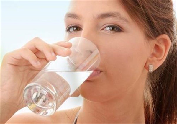 皮肤差的女生每天应该怎样做 护肤 第1张