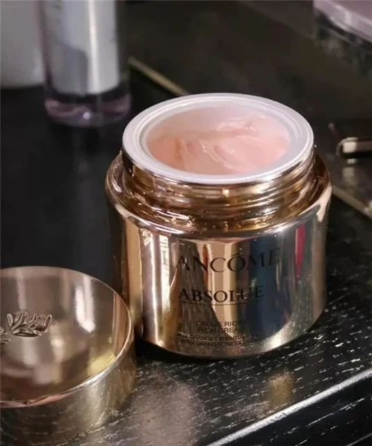 「千元级」面霜排行，兰蔻菁纯紧致淡纹，SK2大红瓶抗老效果好， 面霜 第7张