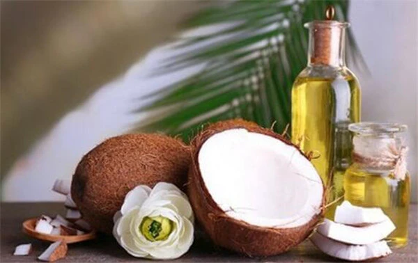 椰子油怎么护肤，原来它对皮肤有这么多好处... 护肤 第2张