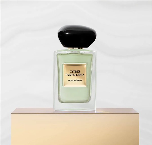 阿玛尼Armani Privé线的Cyprès Pantelleria新香水 阿玛尼 香水 第1张