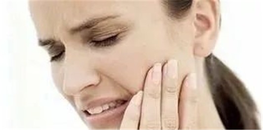 无论年纪多大，用面霜时，别犯这3个「错误」，免得用大牌也伤脸 面霜 第1张