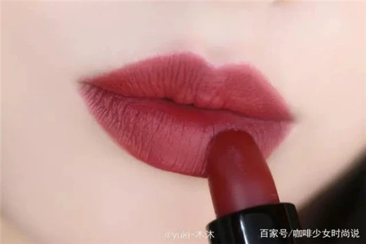 涂完气场二米八的5支显白口红，越涂越显白，用完颜值都上升了 口红 第3张