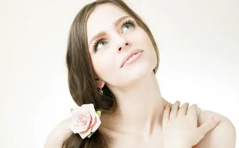 吃蜂蜜为什么能减肥美容，蜂蜜怎么吃能减肥美容 蜂蜜 美容 第2张