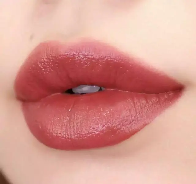 显白又温柔，秋冬新品口红也太好看了吧 口红 秋冬口红 秋冬口红新品 美妆 第9张