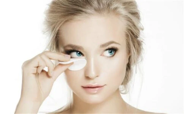 美白祛斑的方法有哪些，晒后可以敷番茄面膜来美白抗斑 美白 祛斑 第2张