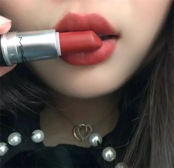 显白的口红色号，精致的女生都少不了这几支 口红 第5张