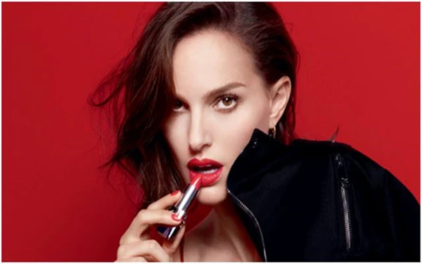 眼部和唇部卸妆应注意哪些事项，卸妆的注意事项 眼部 唇部 第3张