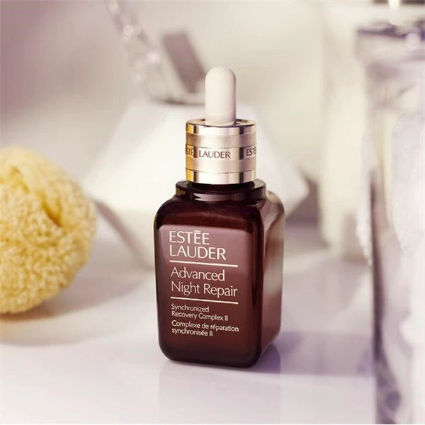 雅诗兰黛小棕瓶味道 雅诗兰黛 雅诗兰黛小棕瓶的气味 雅诗兰黛小棕瓶精华正确使用方法 美妆 第2张