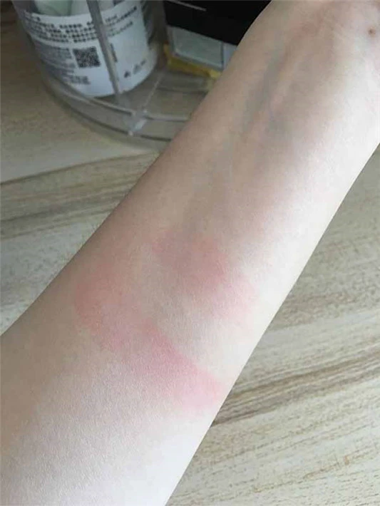 圣罗兰莹亮纯魅美唇膏怎么样,有哪些色号 唇膏 圣罗兰 第6张 圣罗兰莹亮纯魅美唇膏怎么样,有哪些色号 唇膏 圣罗兰 第6张