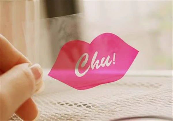 贴唇膜嘴巴疼是怎么回事，贴唇膜时嘴巴疼怎么办 护肤 第4张