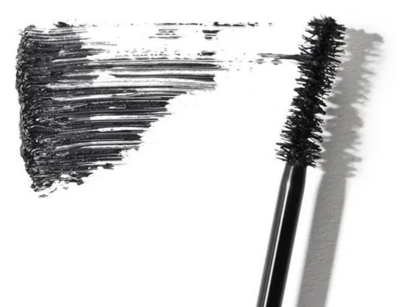 初学化妆怎么挑睫毛膏,不同睫毛适合什么样的刷头形状 化妆 睫毛膏 第3张 初学化妆怎么挑睫毛膏,不同睫毛适合什么样的刷头形状 化妆 睫毛膏 第3张