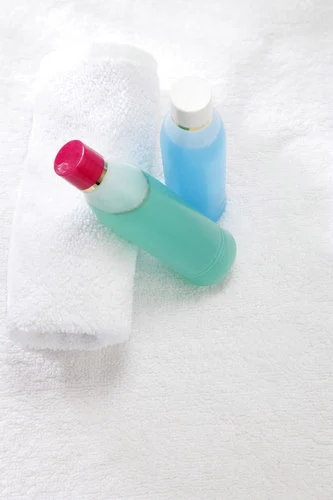 化妆水和卸妆水有什么区别，不知道就白用还毁肤 化妆水 卸妆水 化妆水和卸妆水有什么区别 美容 第2张