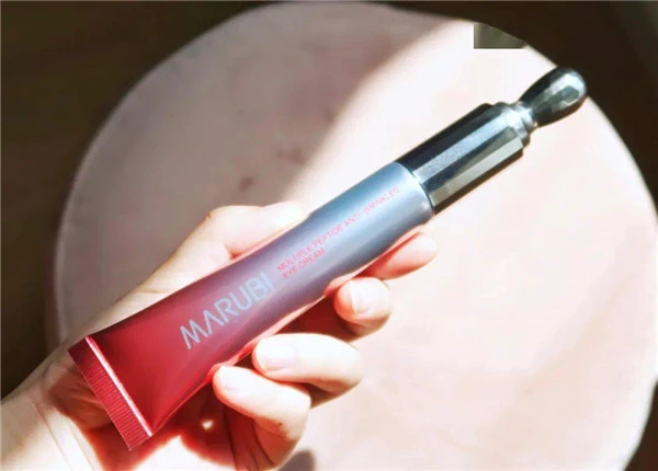 丸美小红笔眼霜便宜又耐用,丸美眼霜不输贵妇眼霜 丸美 眼霜 第16张 丸美小红笔眼霜便宜又耐用,丸美眼霜不输贵妇眼霜 丸美 眼霜 第16张