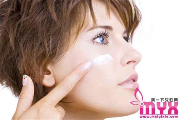 在冬季养出好皮肤要从基础护理开始，冬季皮肤如何护理 面霜 第5张