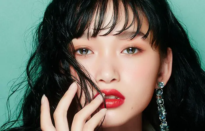 美瞳哪个颜色自然不容易看出来，适合夏天的美瞳款式 美瞳 美瞳颜色 美瞳哪个颜色自然好看 美妆 第4张