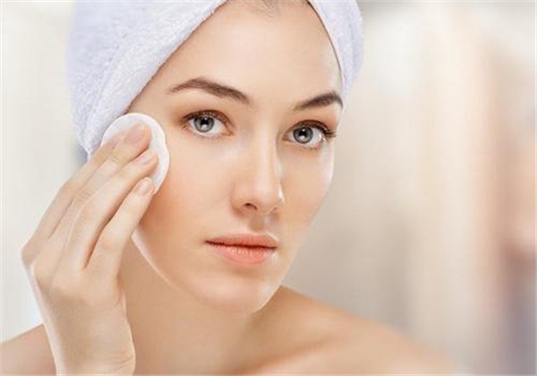 毛孔粗大堵塞了怎么办，5个收缩毛孔小妙招 护肤 第1张