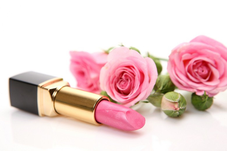 夏天适合什么色系口红，这些唇膏记得种草啦 口红 夏季口红 夏季适合什么色号的口红 美妆 第1张