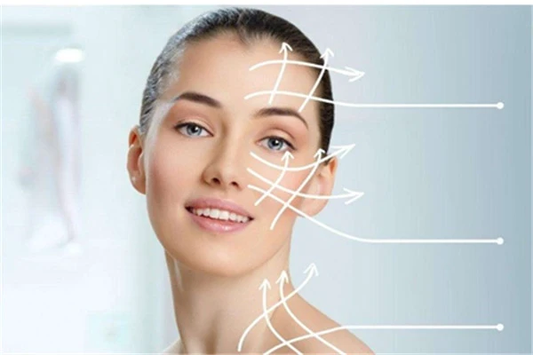 眼部护理预防是最有效的方法，使用眼霜提供水润补水 眼部 护理 第2张