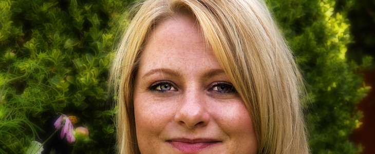 眼下皱纹怎么消除 眼下皱纹 美妆 第3张