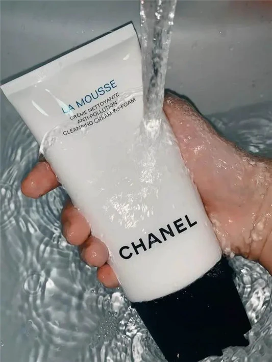 钞票的味道，贵妇级洗面奶，每使用一次几十块就没了 贵妇 洗面奶 第11张