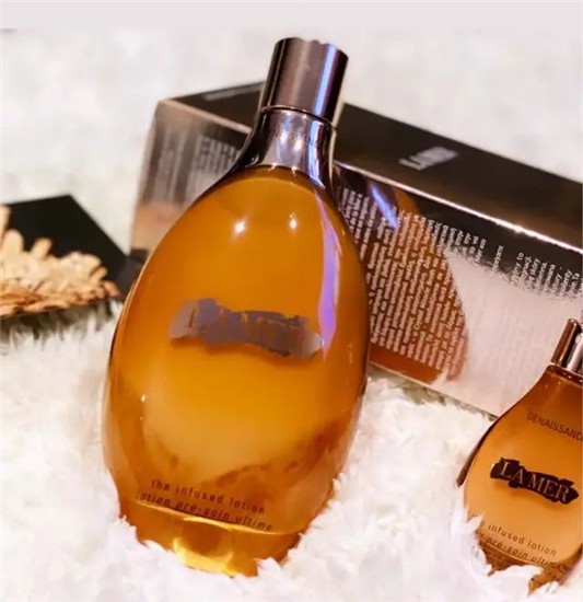 小黑瓶并不抗老，上了30岁就要睁大双眼，这四种才是「真正抗老」 精华 护肤 第1张