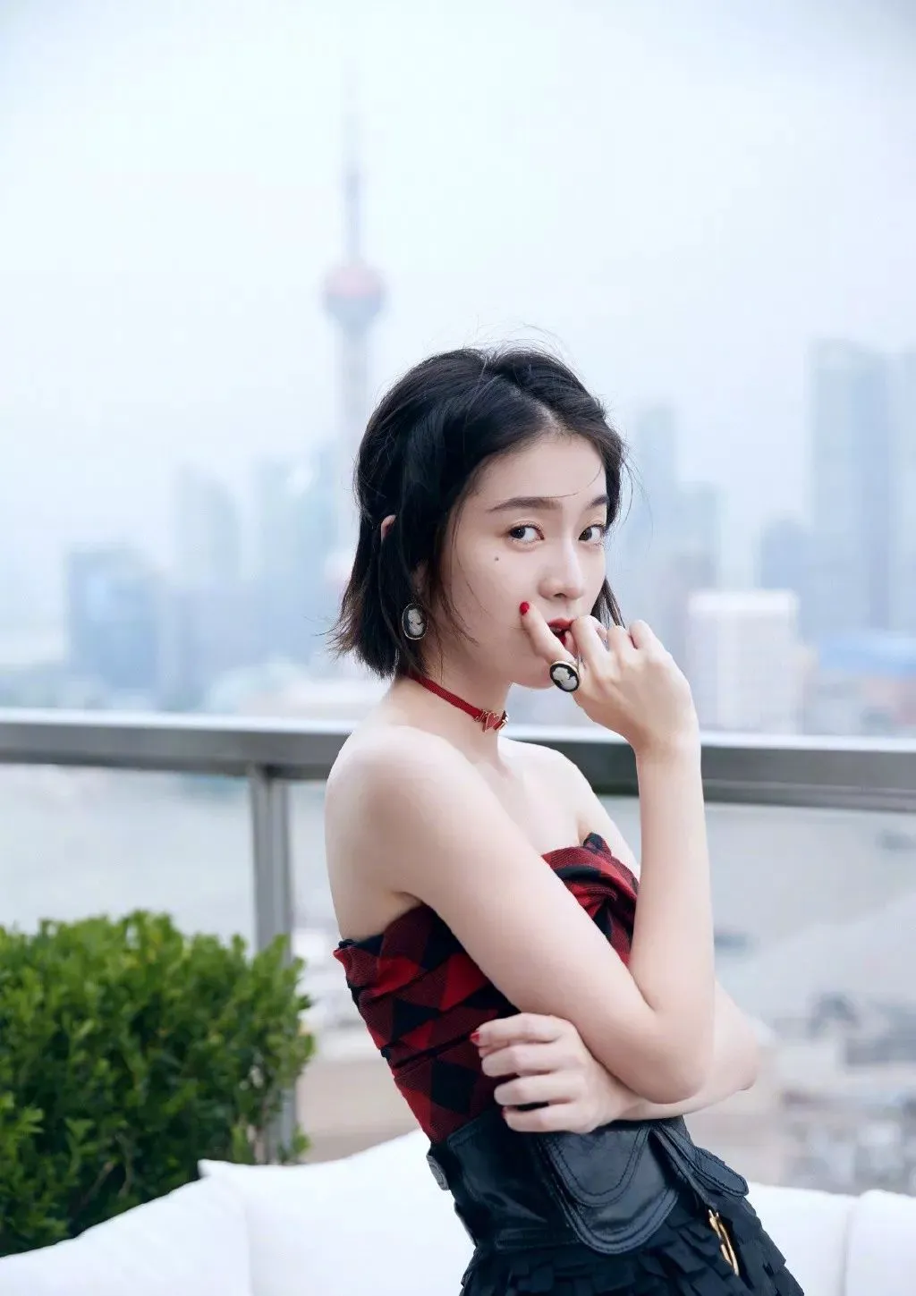 新品周报，肖战、王一博为何这么优秀 新品周报 明星代言 肖战代言了哪些品牌 美容 第20张