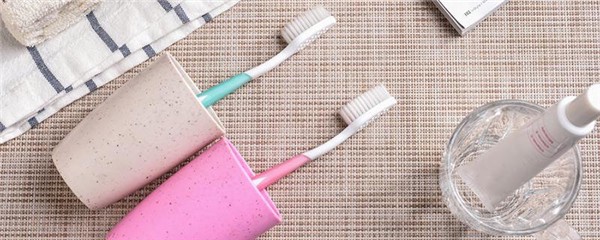 牙膏洗脸有什么效果，牙膏洗脸的注意事项 护肤 第1张