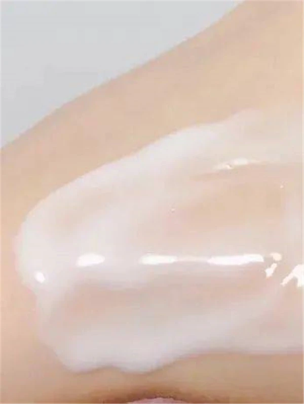 娇韵诗双萃精华舒缓肌肤， 保湿效果超强 娇韵诗 精华 第9张