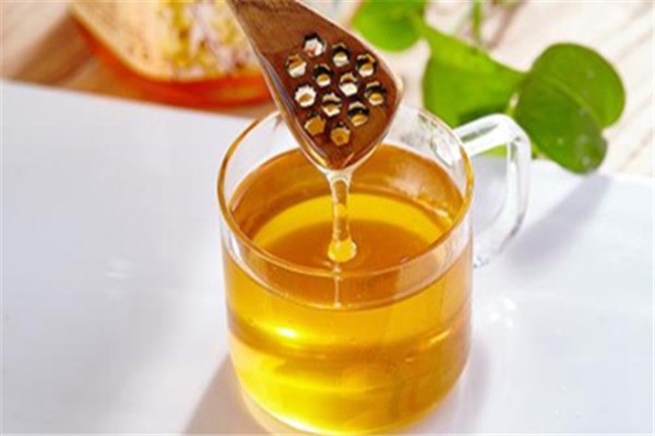 蜂蜜搭配鸡蛋保养皮肤,有抗皱嫩肤、强效保湿的美容功效 蜂蜜 保养 第1张 蜂蜜搭配鸡蛋保养皮肤,有抗皱嫩肤、强效保湿的美容功效 蜂蜜 保养 第1张