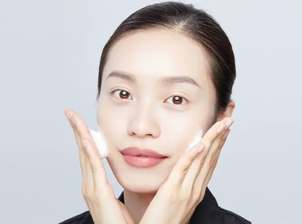 擦素颜霜算是化妆吗，素颜霜正确上妆涂抹方法 素颜霜 素颜霜上妆 素颜霜正确上妆涂抹方法 美妆 第4张