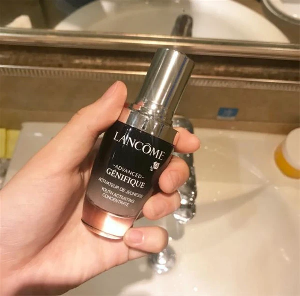 女生选择的几款美白精华液都有哪些呢 女生 精华液 第5张