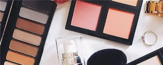 提亮眼部用什么眼影色 提亮 眼部 眼影 第3张 提亮眼部用什么眼影色 提亮 眼部 眼影 第3张