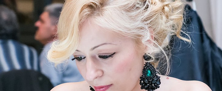 怎样盘头发好看 盘头发 美妆 第3张