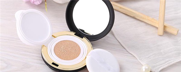 涂完BB霜脸上泛油光怎么办，涂了隔离霜还要涂BB霜吗 护肤 第1张