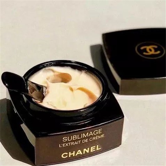 哪些高端面霜不油腻香奈儿四季可用，雅诗兰黛改善毛孔，你有吗 面霜 第1张